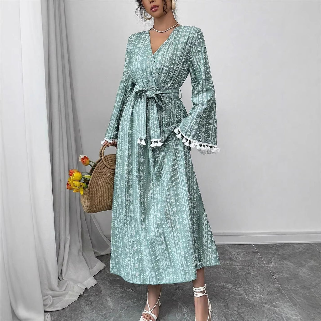 Women's new waist cinching lace tassel lace slimming V-neck printed flared sleeve dress