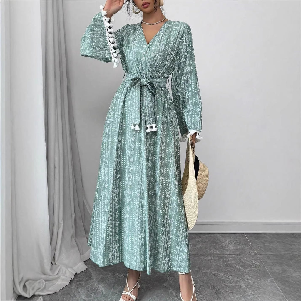 Women's new waist cinching lace tassel lace slimming V-neck printed flared sleeve dress